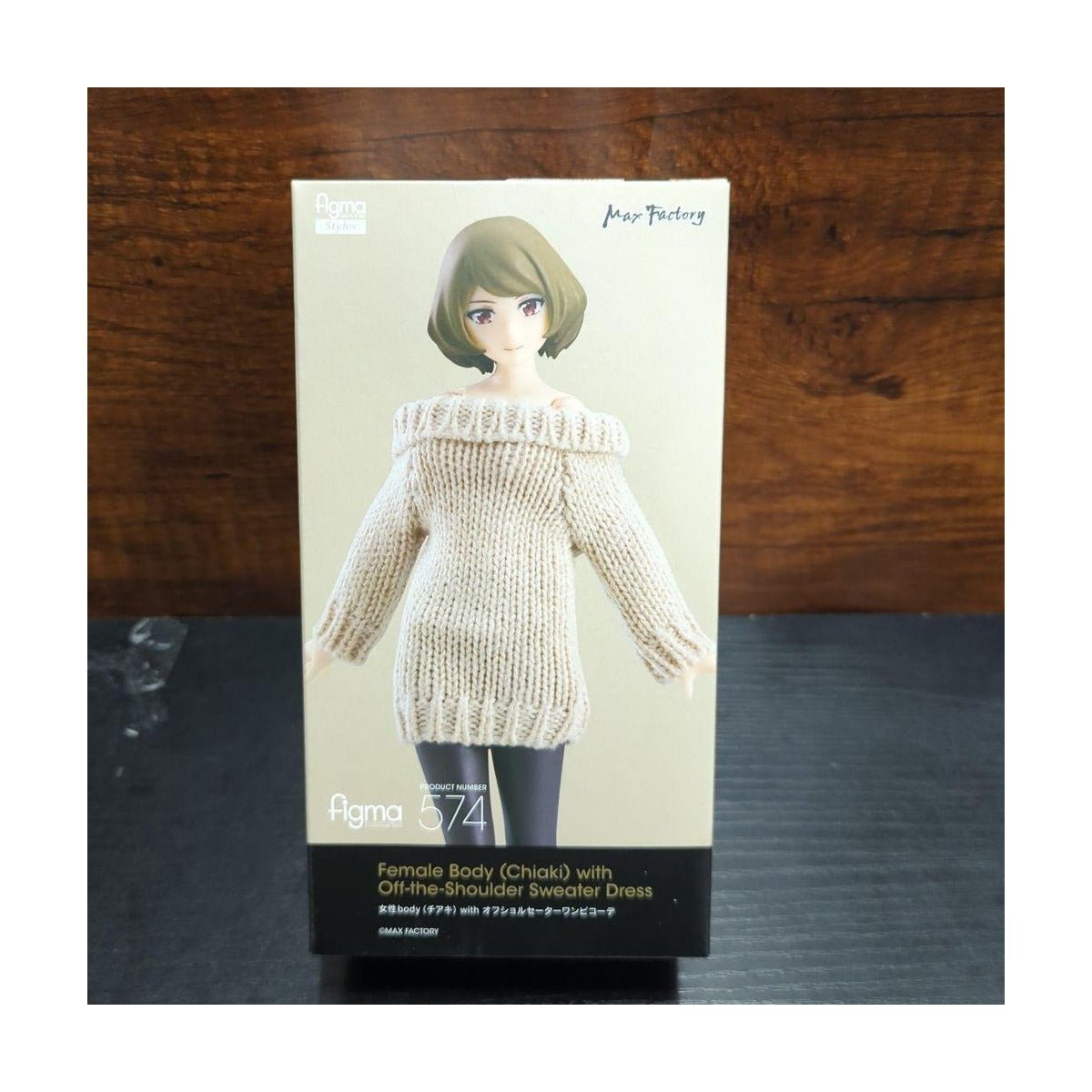 figma 574 Female Body (Chiaki) with Off-the-Shoulder Sweater Dress