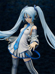 FREEing Hatsune Miku 1/4 Series: SNOW MIKU