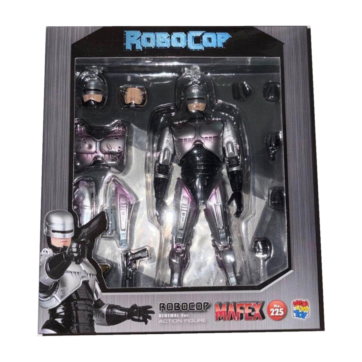 MAFEX No.225 Robocop Renewal Ver. — package reference photo, white background | 554c46dcb1c1c618